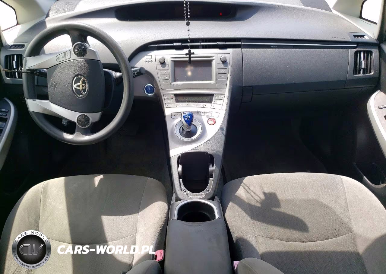 2012 Toyota Prius Three VIN:JTDKN3DU1C0334972 - 8
