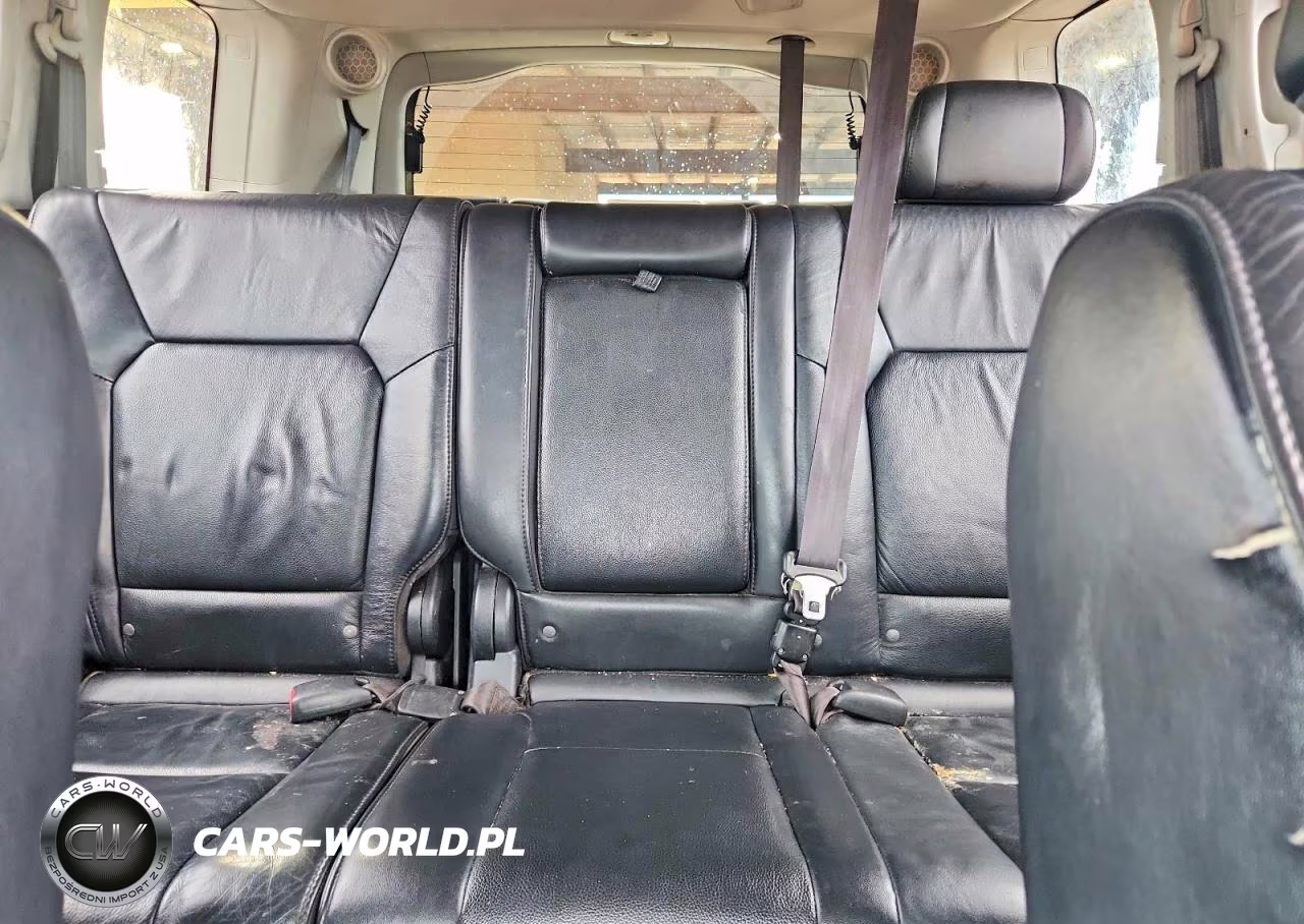 2011 Honda Pilot Touring VIN:5FNYF4H9XBB009773 - 10