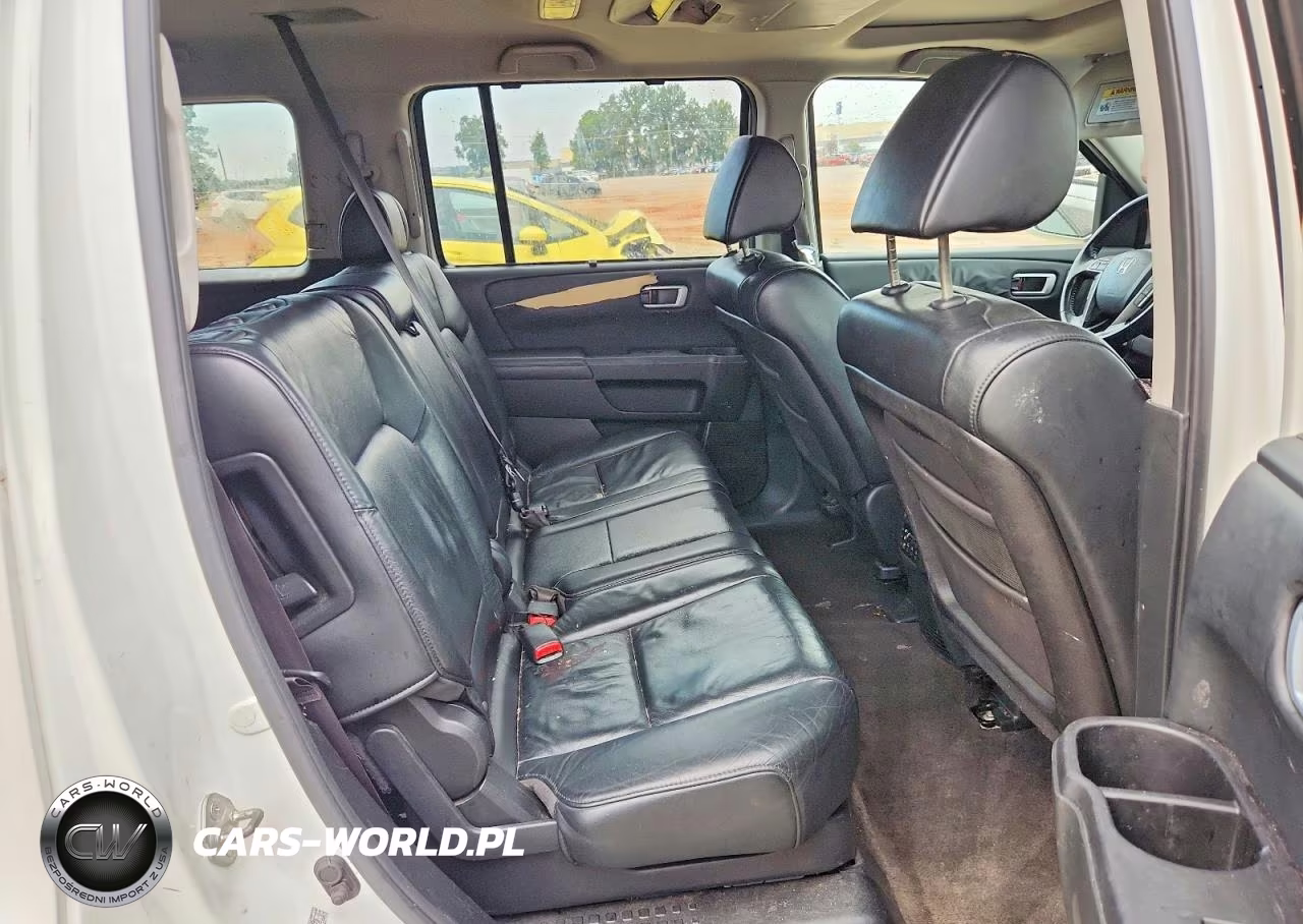 2011 Honda Pilot Touring VIN:5FNYF4H9XBB009773 - 11