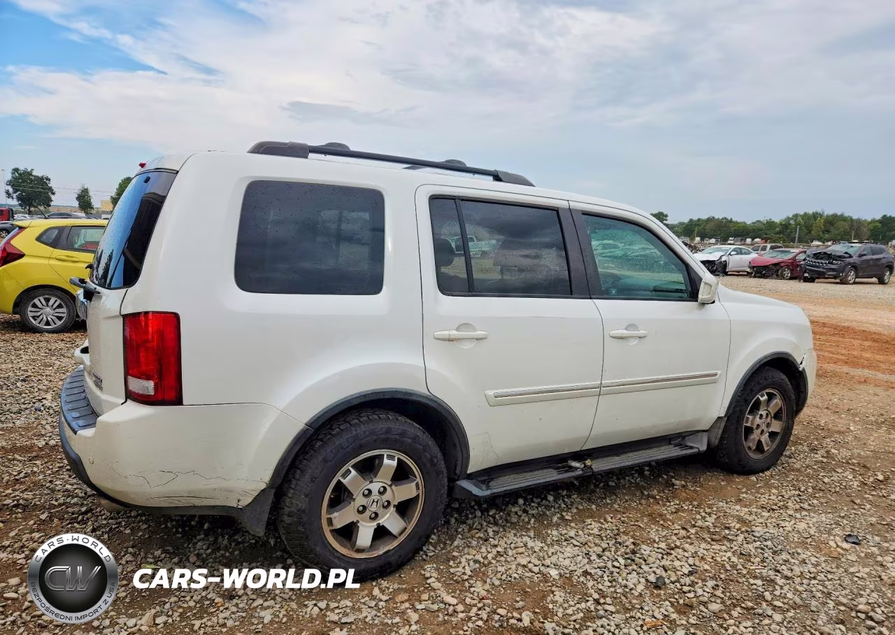 2011 Honda Pilot Touring VIN:5FNYF4H9XBB009773 - 3