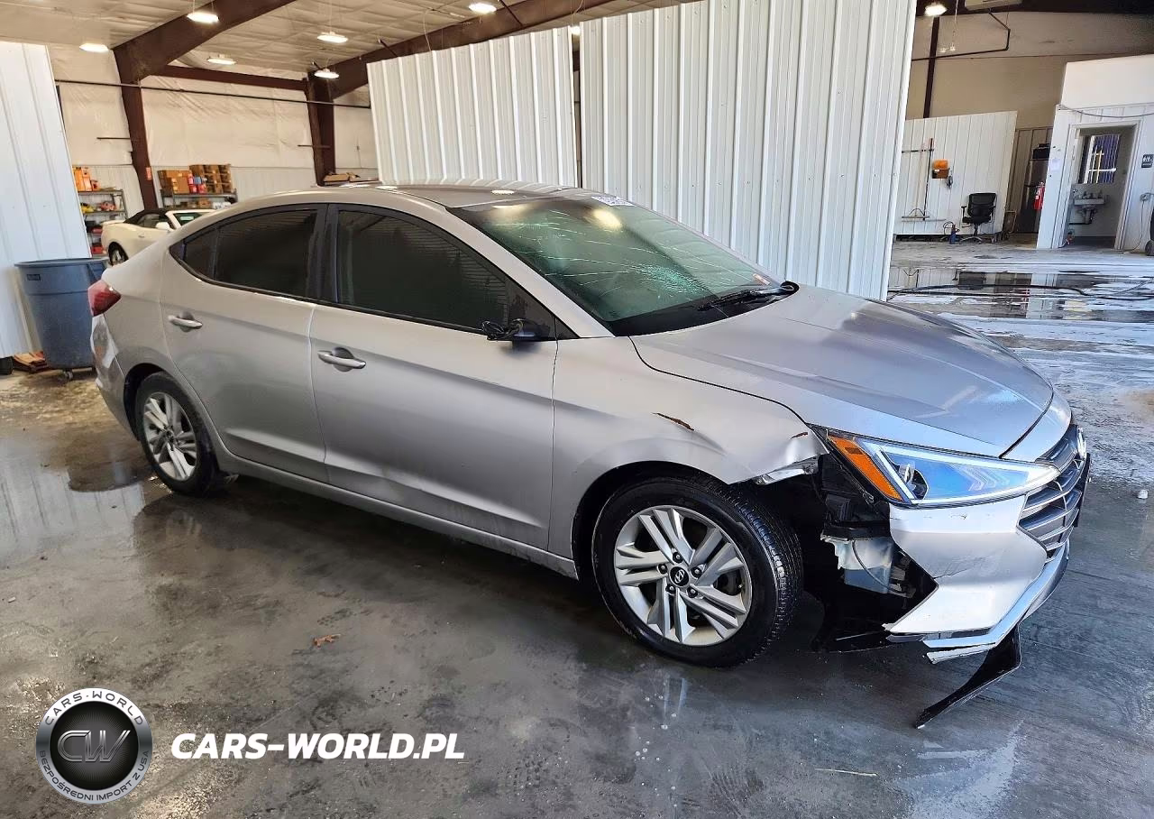 2020 Hyundai Elantra Sel VIN:5NPD84LF9LH577859 - 4