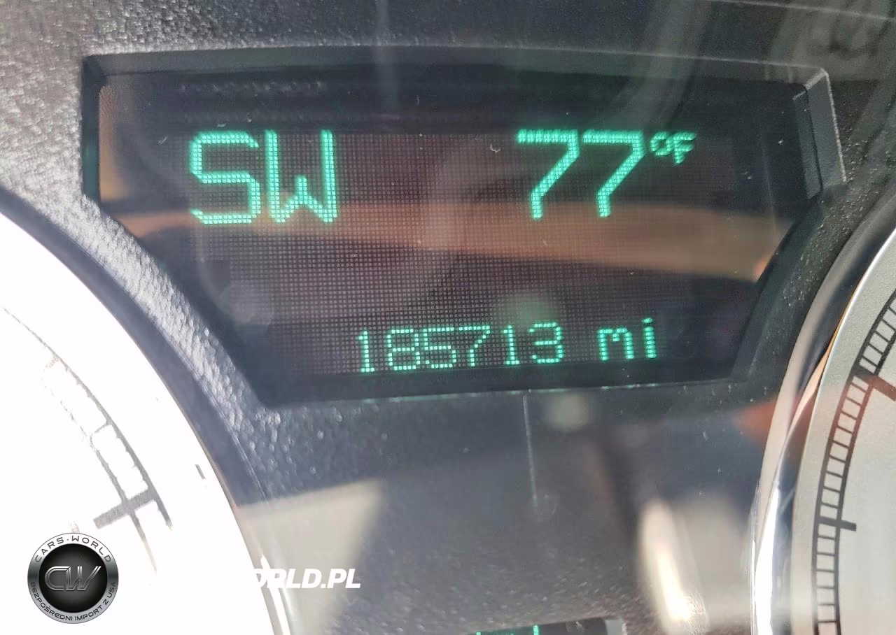 2007 Chrysler 300C VIN:2C3KK63H57H827560 - 9