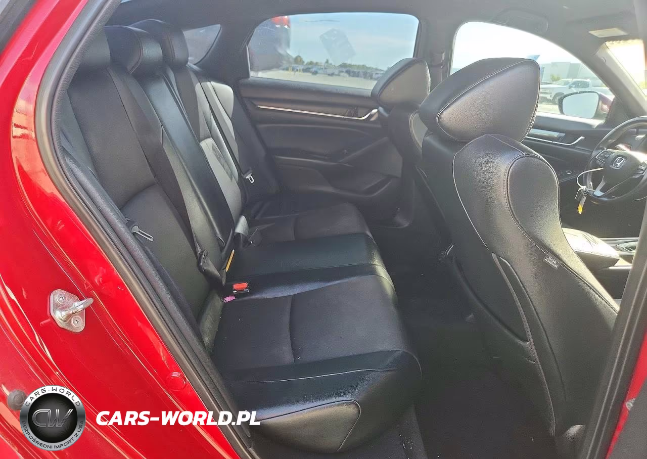 2018 Honda Accord Sport VIN:1HGCV1F35JA083556 - 10