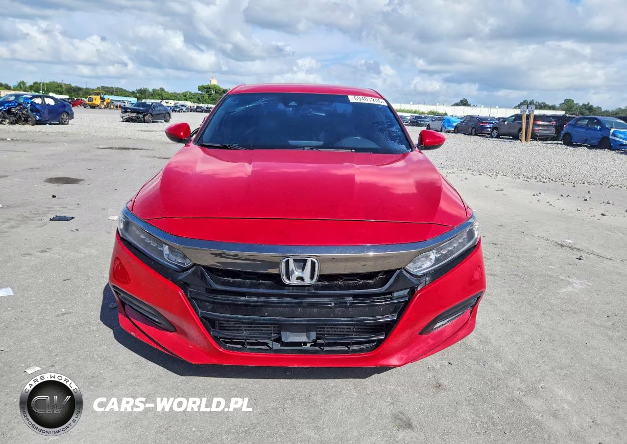 2018 Honda Accord Sport VIN:1HGCV1F35JA083556 - 5