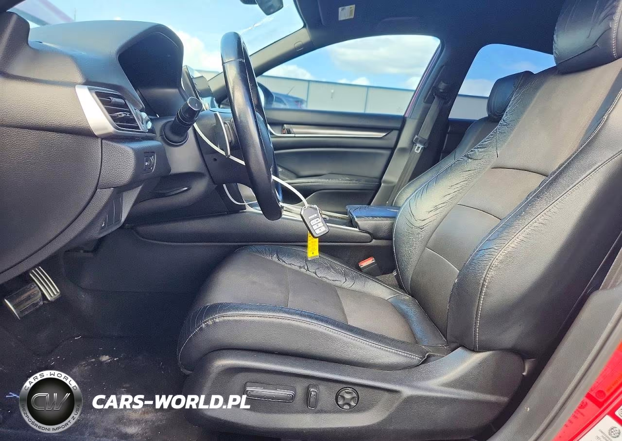 2018 Honda Accord Sport VIN:1HGCV1F35JA083556 - 7