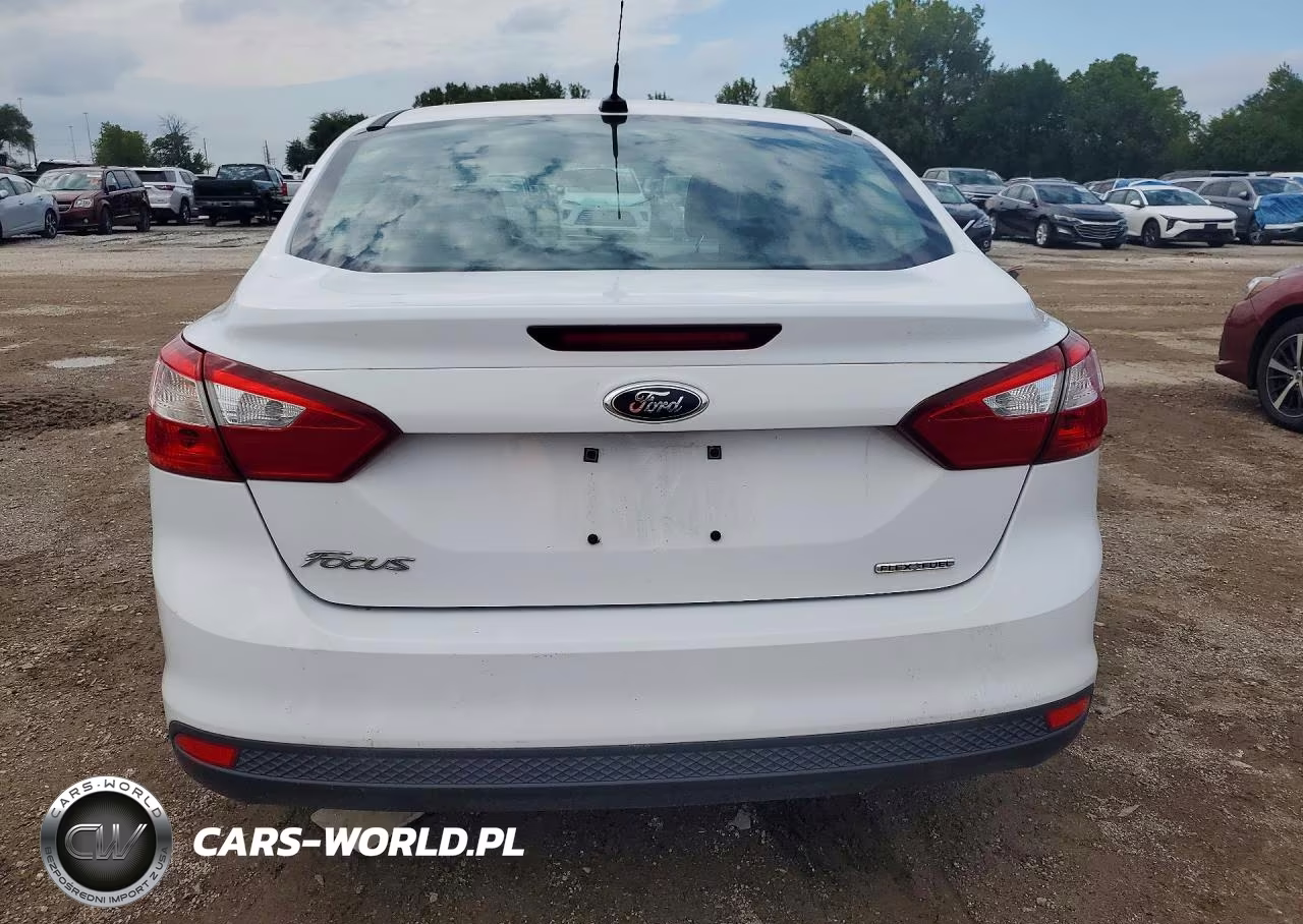 2013 Ford Focus S VIN:1FADP3E2XDL149907 - 6