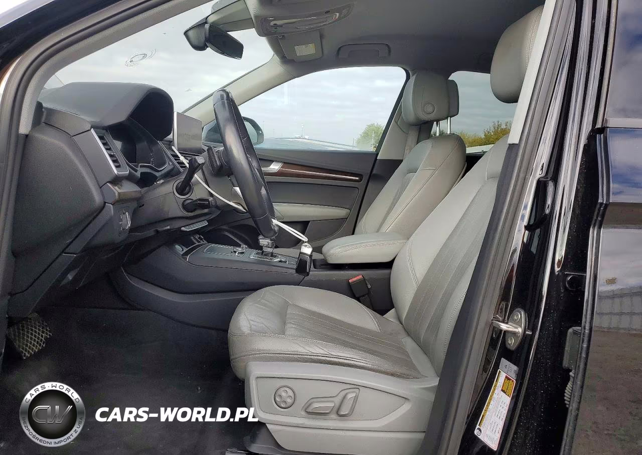 2018 Audi Q5 Premium VIN:WA1ANAFY0J2220814 - 7