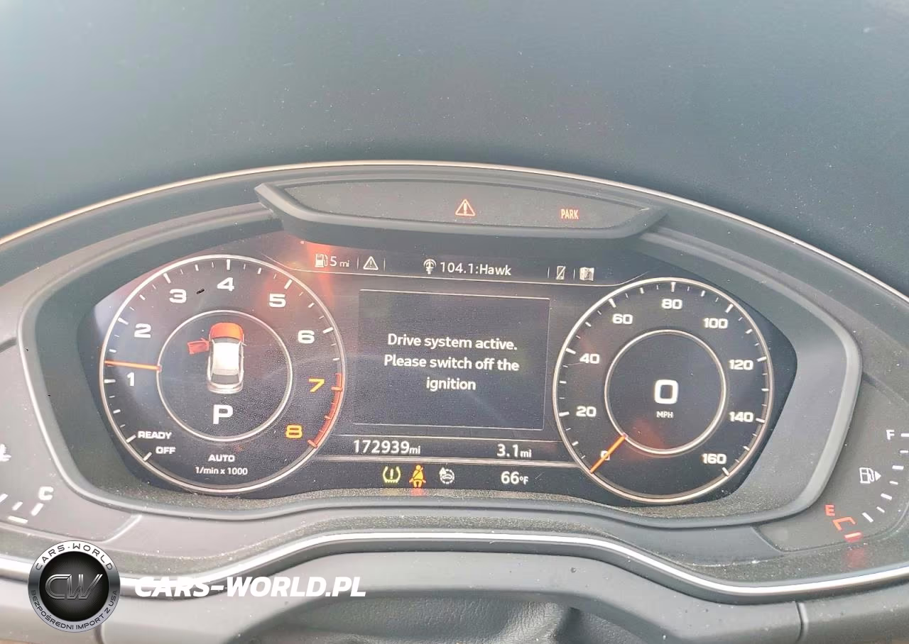 2018 Audi Q5 Premium VIN:WA1ANAFY0J2220814 - 9