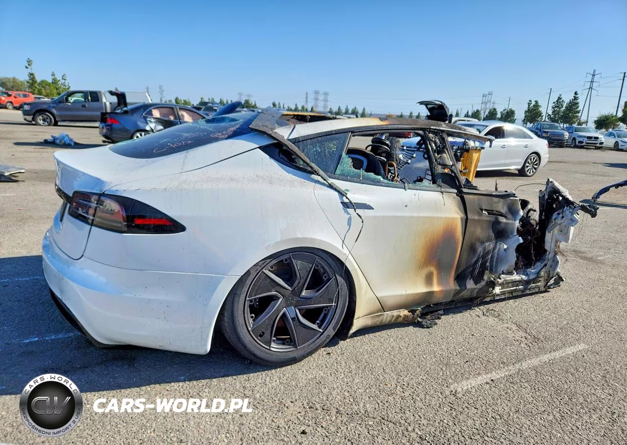 2026 Tesla Model S VIN:5YJSA1E55TF560327 - 3