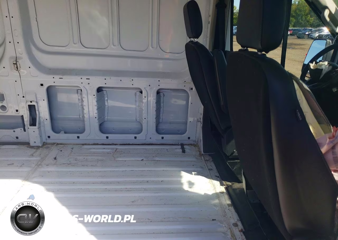 2023 Ford Transit T-250 VIN:1FTBR2CG7PKA88742 - 11