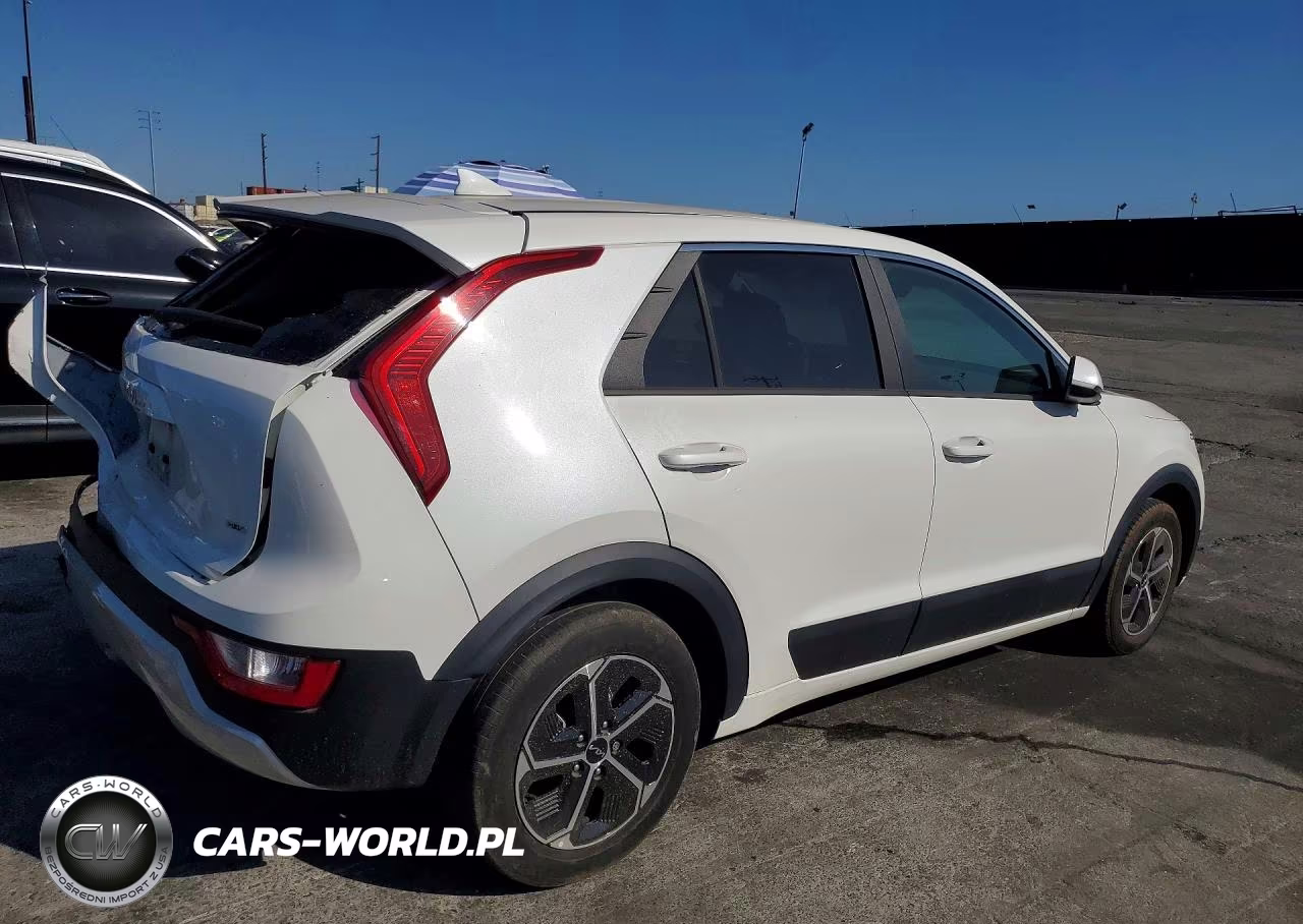 2025 Kia Niro Lx VIN:KNDCP3LE4S5274096 - 3