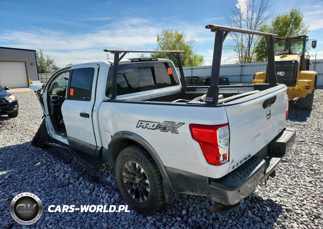2018 Nissan Titan Pro-4X VIN:1N6AA1E5XJN551761 - 2