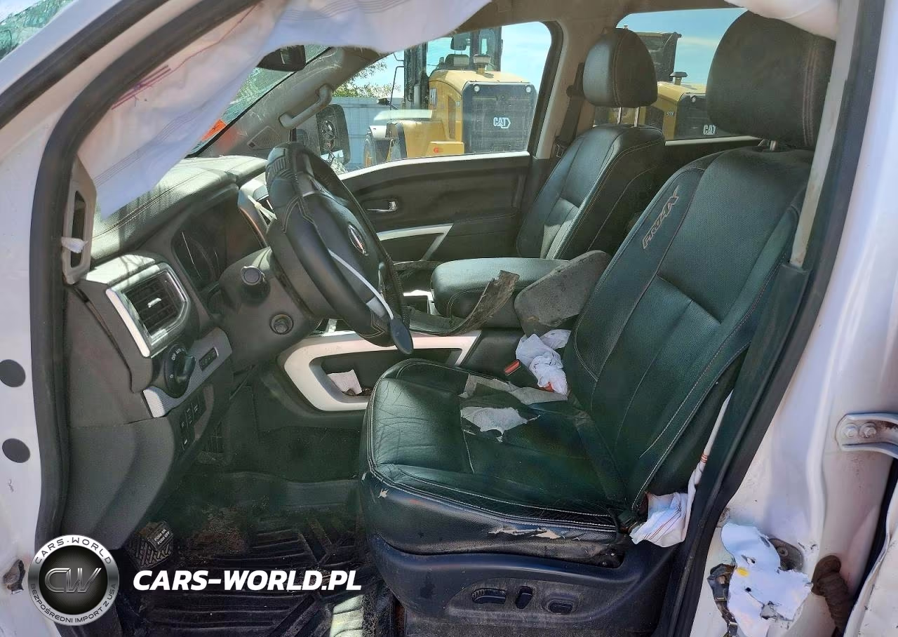2018 Nissan Titan Pro-4X VIN:1N6AA1E5XJN551761 - 7