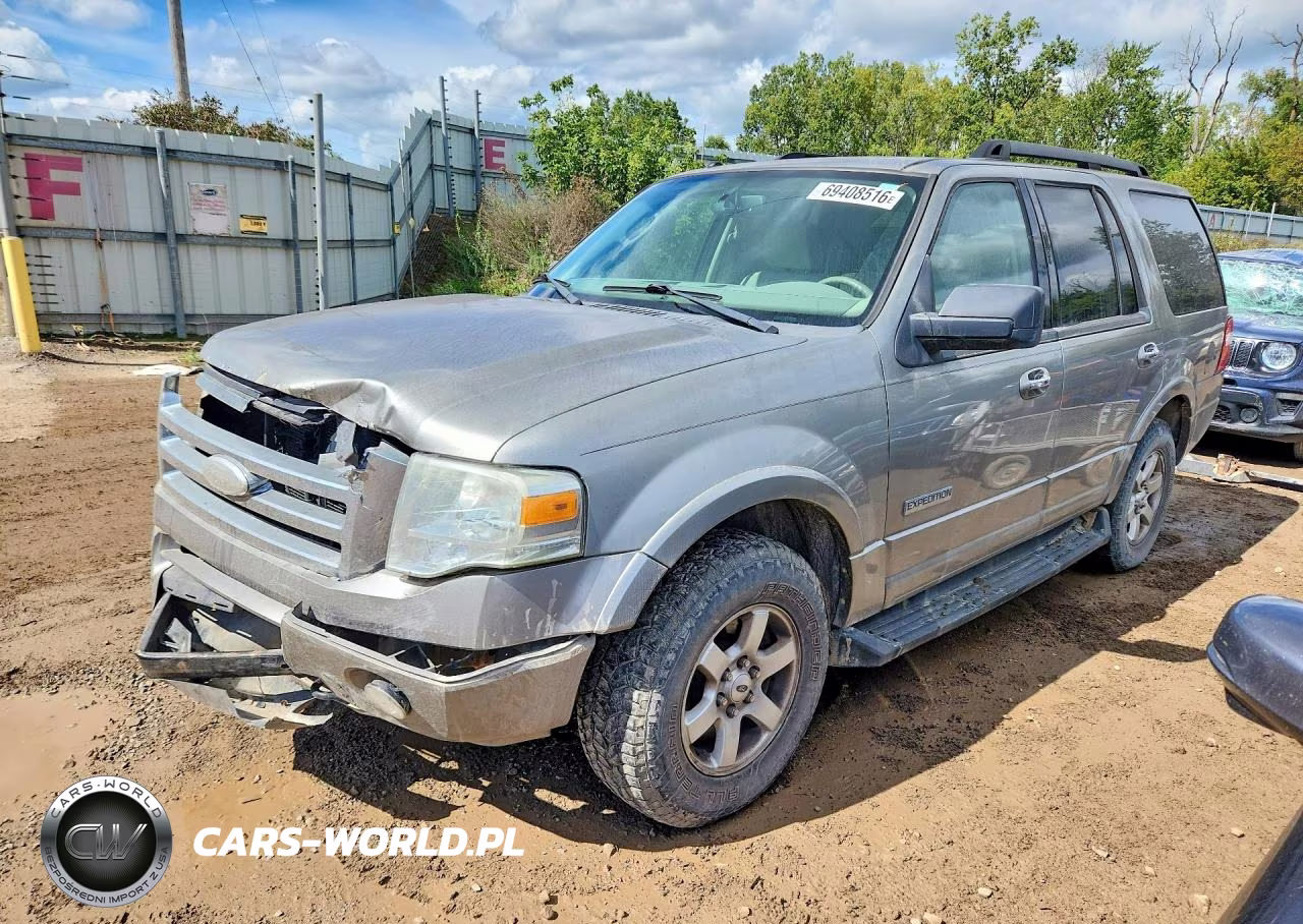 2008 Ford Expedition Xlt VIN:1FMFU16588LA63943 - 1