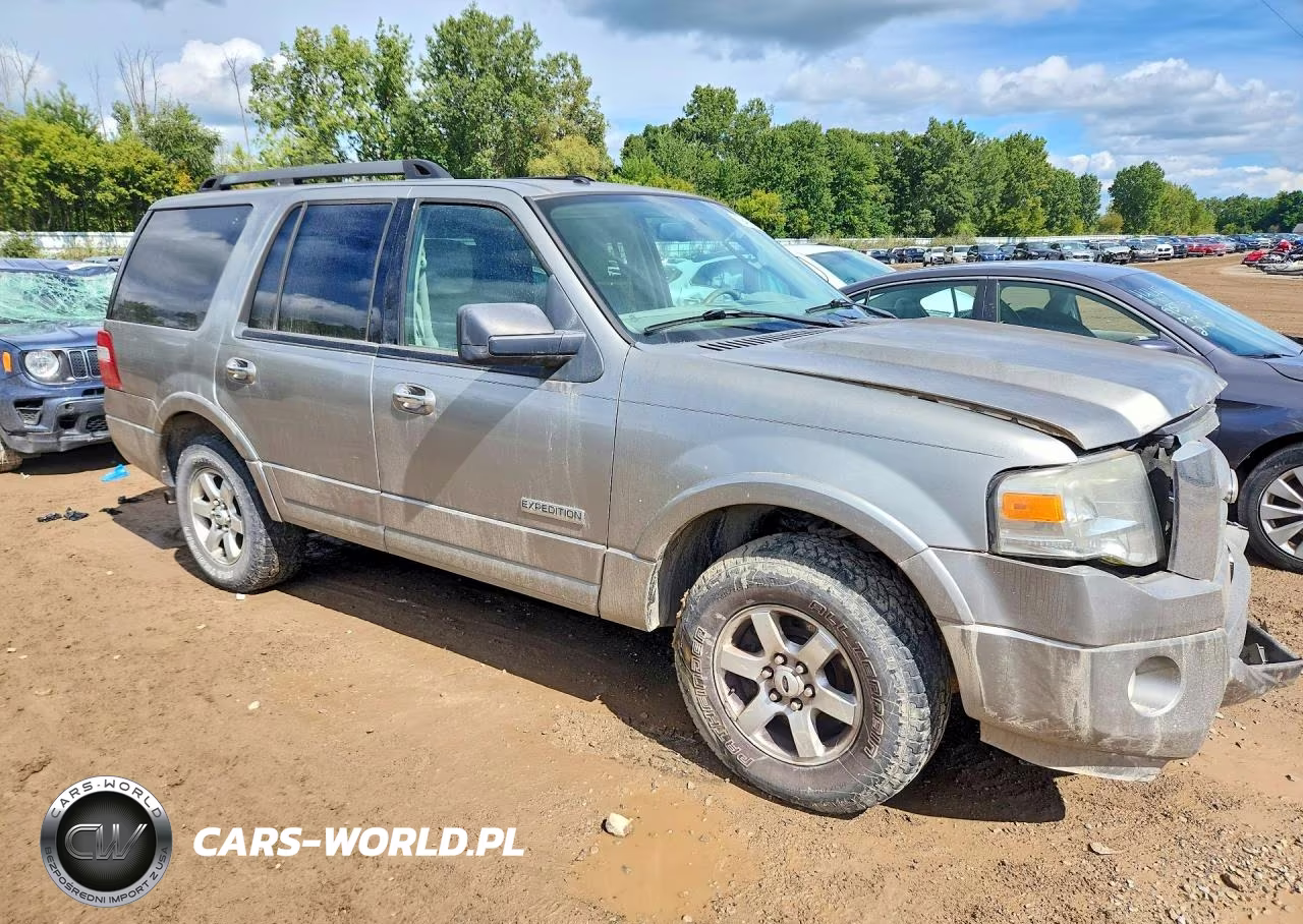 2008 Ford Expedition Xlt VIN:1FMFU16588LA63943 - 4