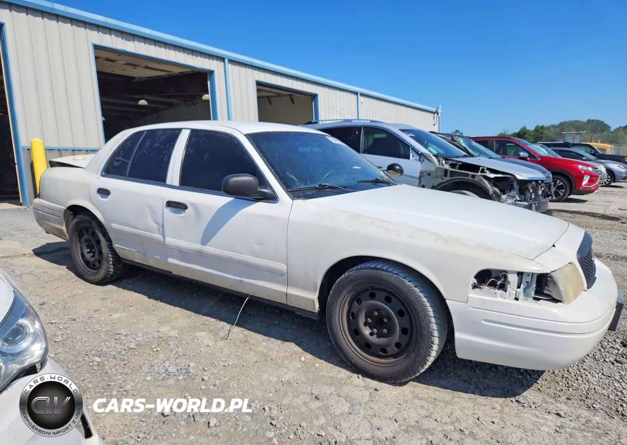 2008 Ford Crown Victoria Police Interceptor VIN:2FAFP71V78X103587 - 4