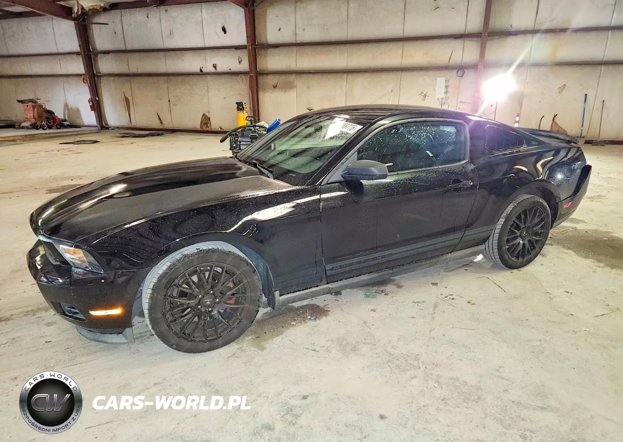 2011 Ford Mustang – zdjęcie 1 z 12