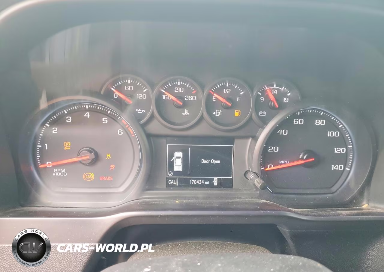 2020 Chevrolet Silverado C1500 Custom VIN:3GCPWBEH6LG349221 - 9