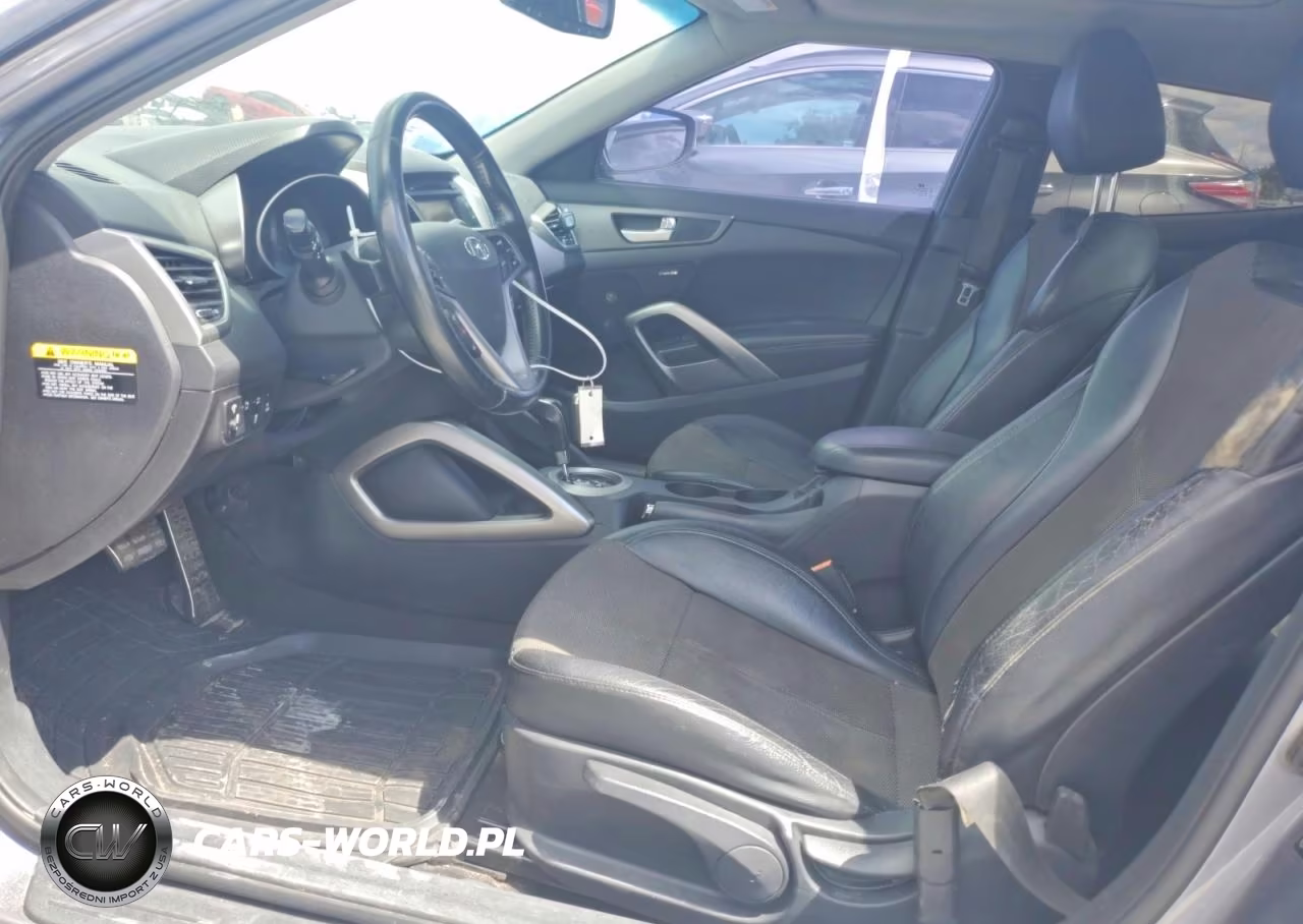 2015 Hyundai Veloster VIN:KMHTC6AD7FU232133 - 7