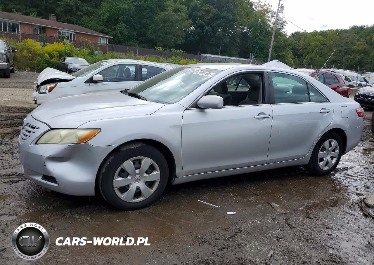 2009 Toyota Camry Le – zdjęcie 1 z 12