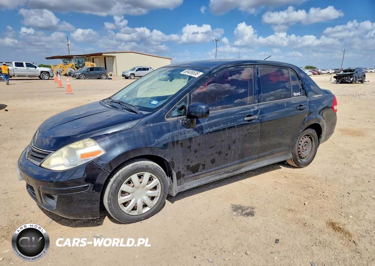 2010 Nissan Versa 1.8 S