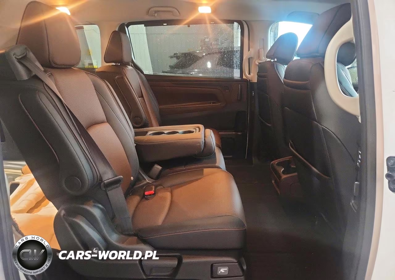 2026 Honda Odyssey Elite VIN:5FNRL6H97TB049979 - 11