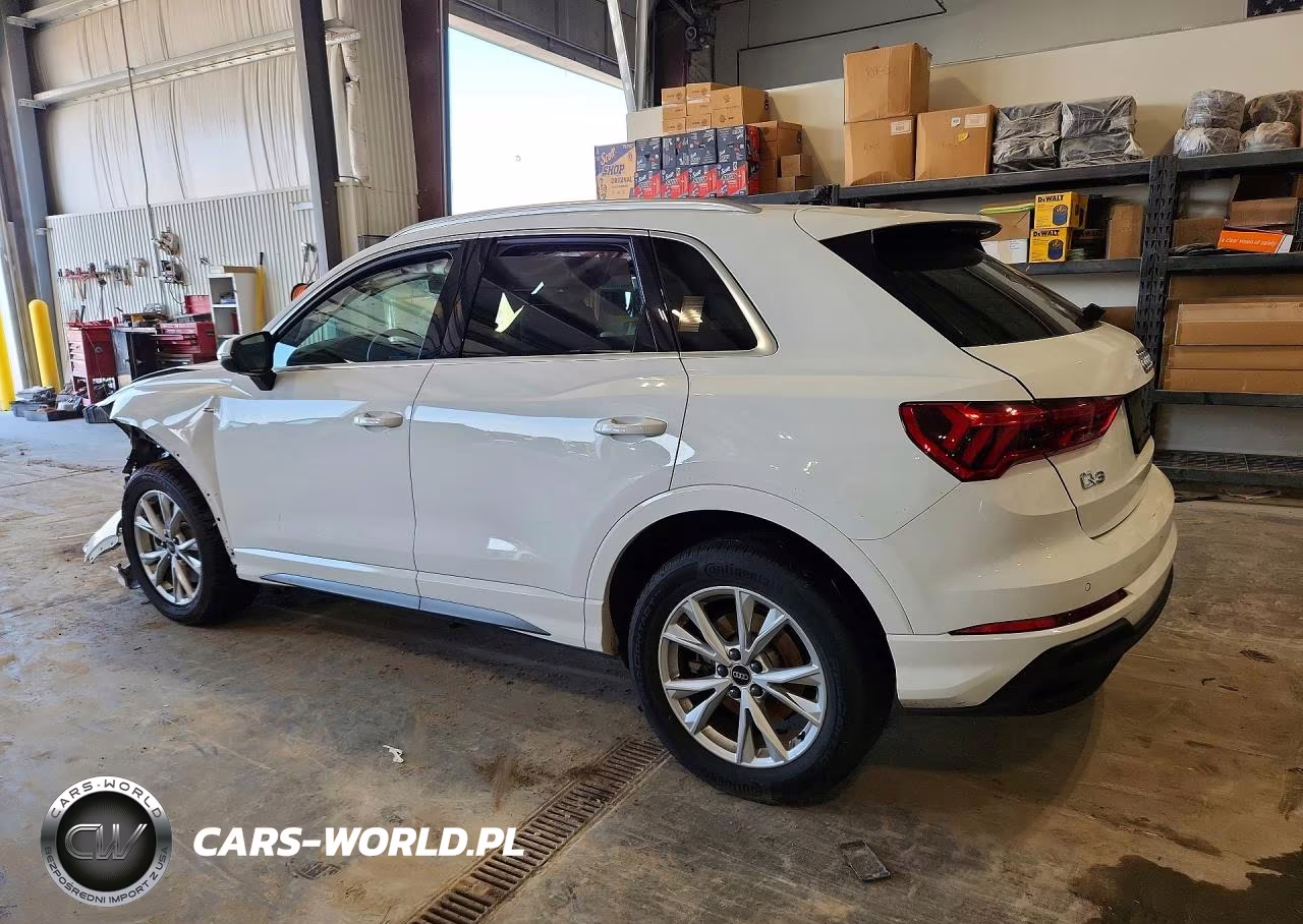 2025 Audi Q3 Premium S Line 45 VIN:WA1DECF37S1003233 - 2