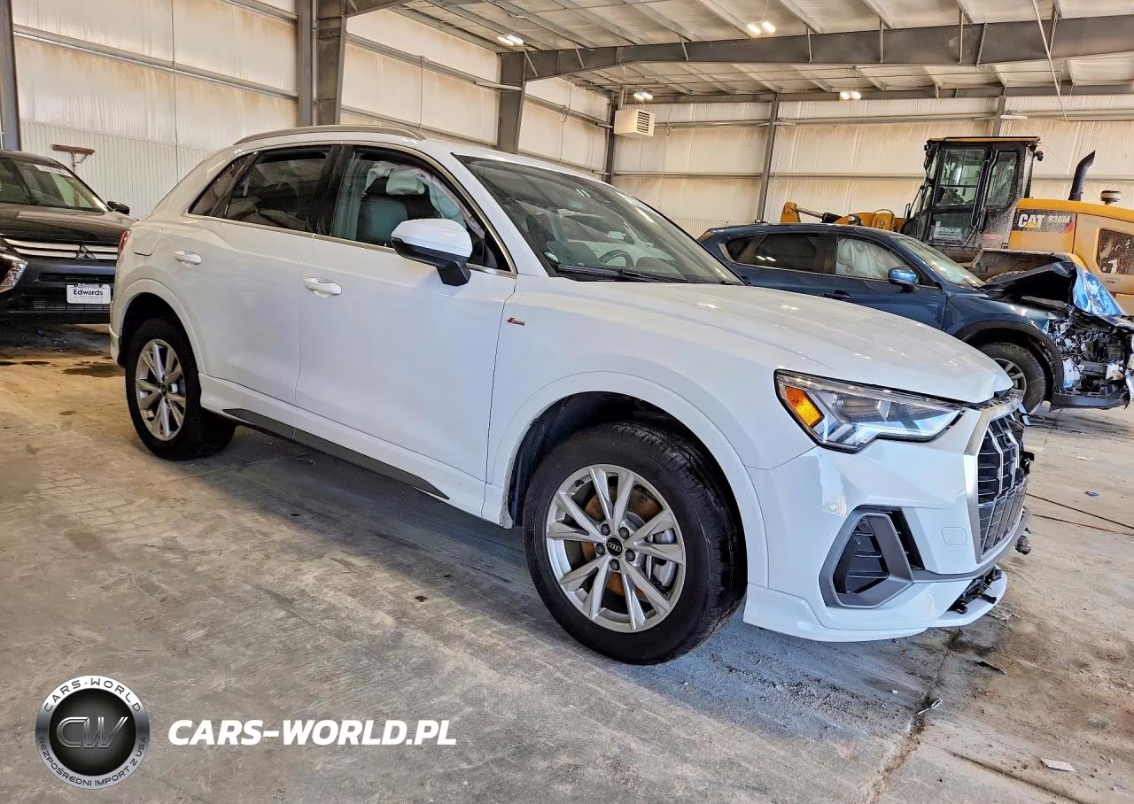2025 Audi Q3 Premium S Line 45 VIN:WA1DECF37S1003233 - 4