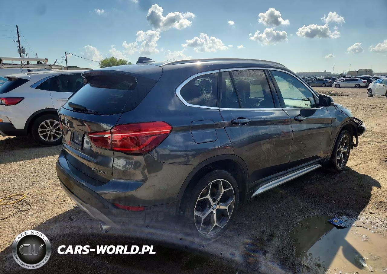 2018 BMW X1 Sdrive28I VIN:WBXHU7C3XJ3H43163 - 3