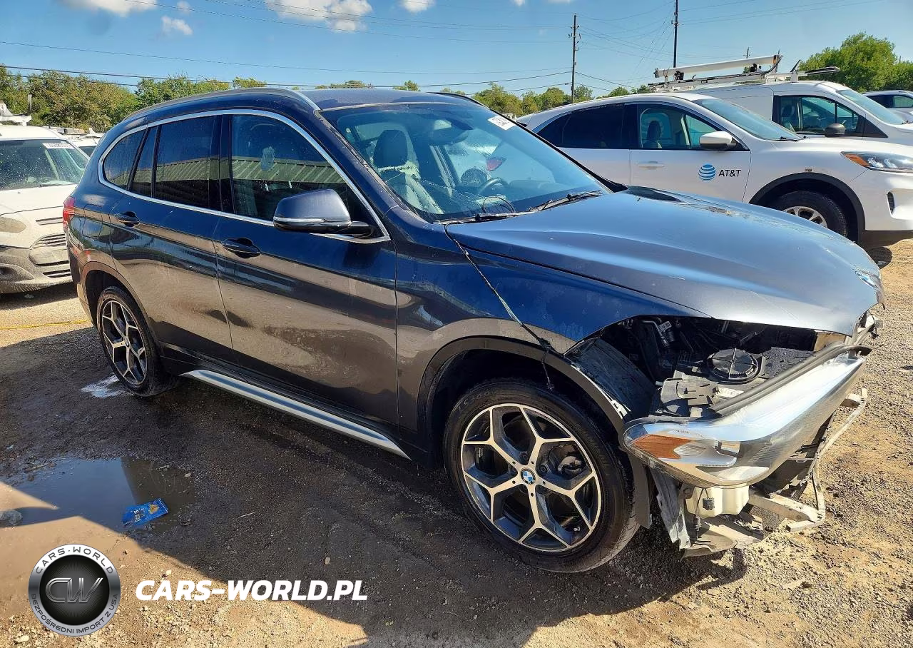 2018 BMW X1 Sdrive28I VIN:WBXHU7C3XJ3H43163 - 4