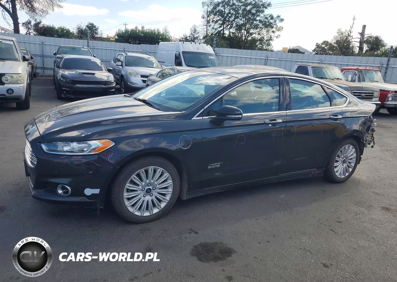 2013 Ford Fusion Titanium Phev