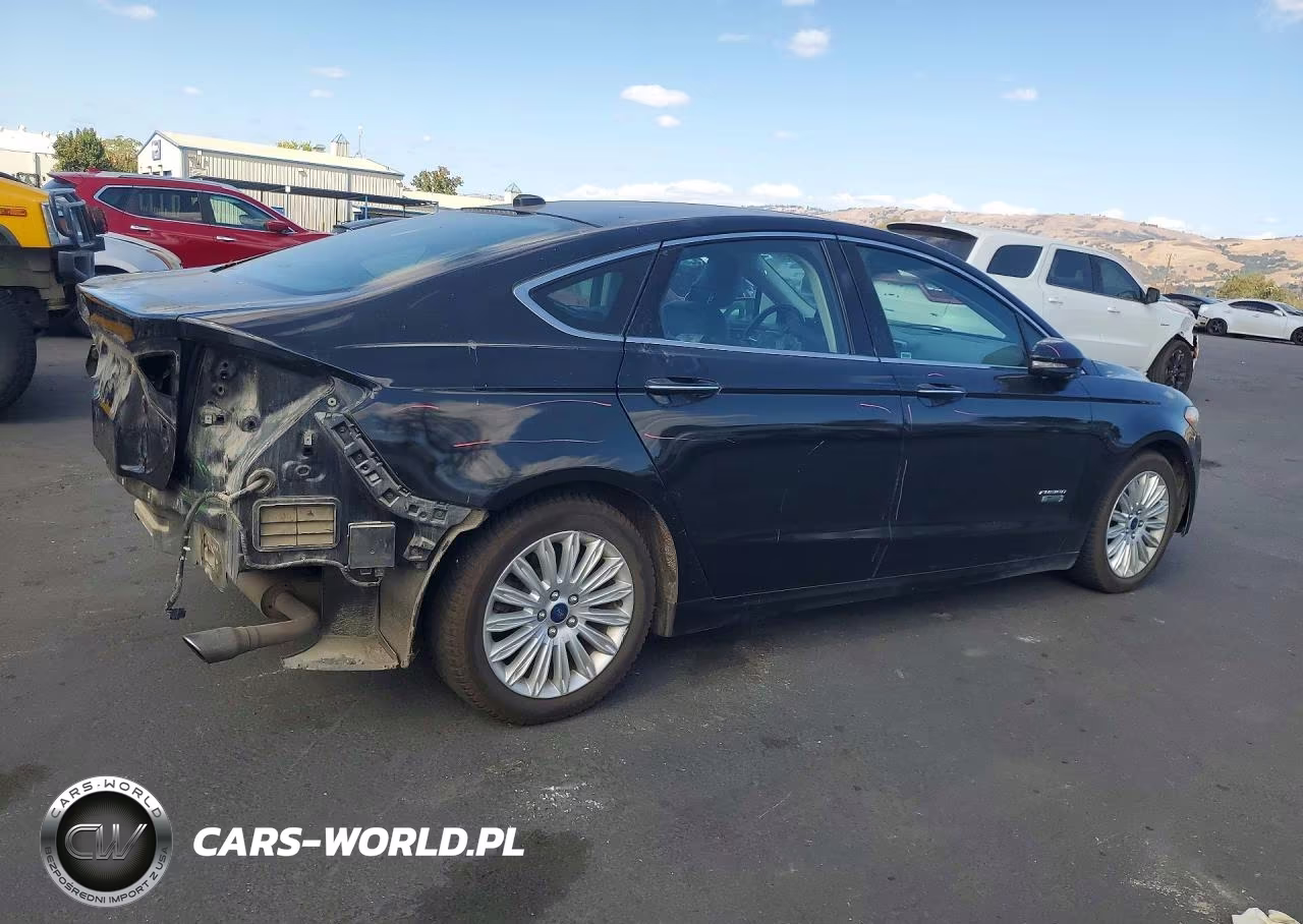 2013 Ford Fusion Titanium Phev VIN:3FA6P0SU9DR310388 - 3