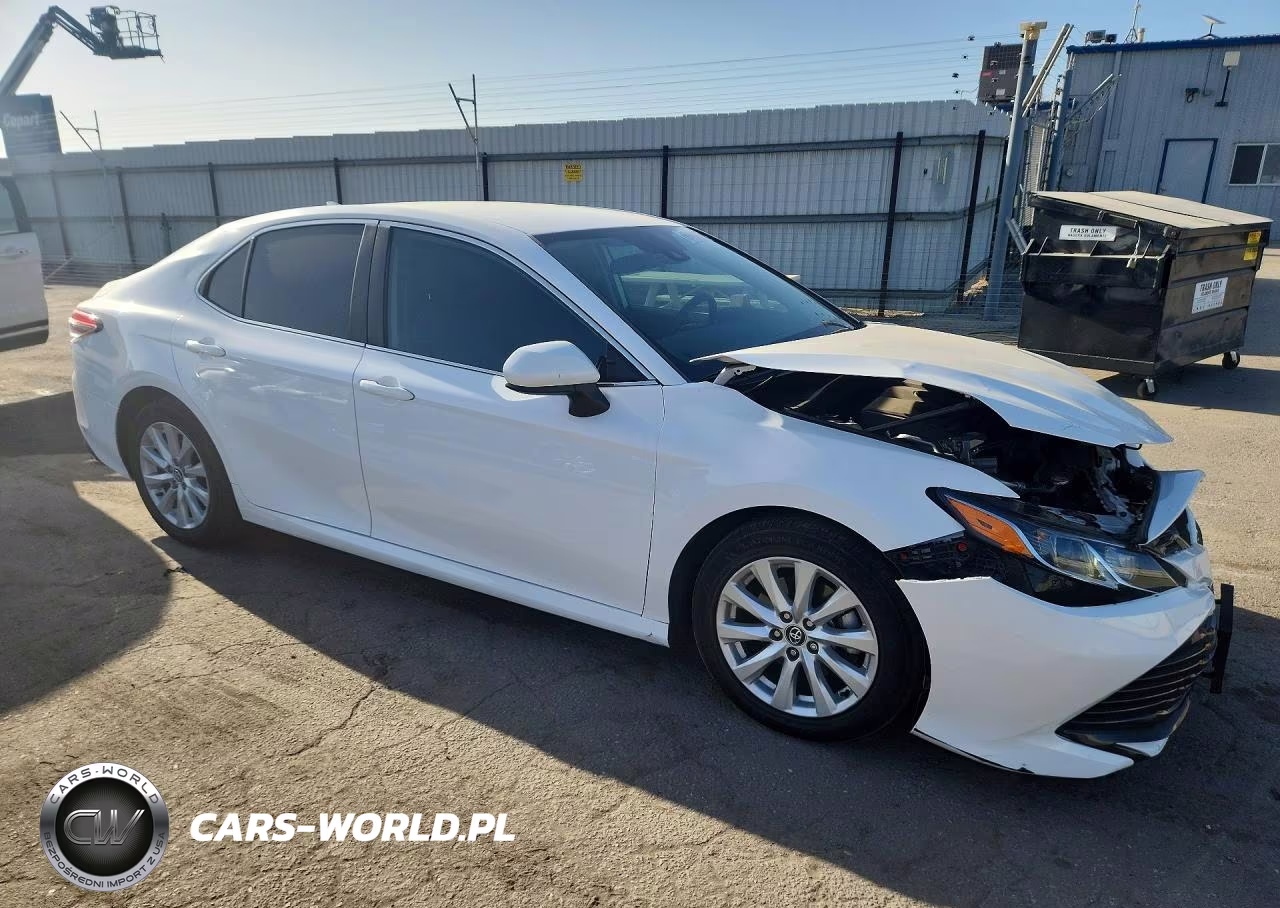 2020 Toyota Camry Le VIN:4T1C11AK5LU922790 - 4