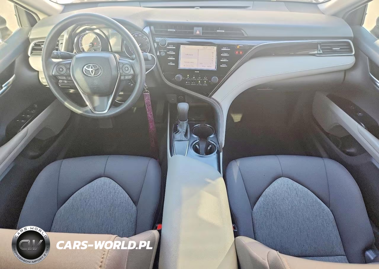 2020 Toyota Camry Le VIN:4T1C11AK5LU922790 - 8