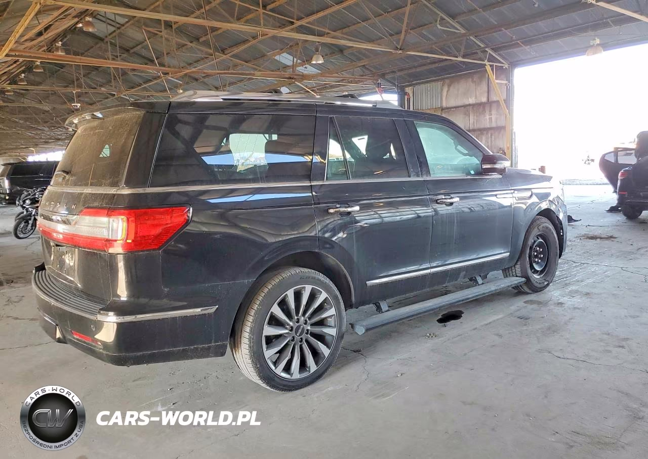 2018 Lincoln Navigator Select VIN:5LMJJ2HT1JEL04723 - 3