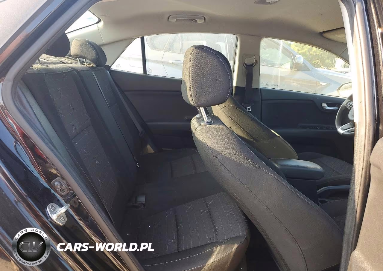 2019 Kia Rio S VIN:3KPA24AB0KE209822 - 10