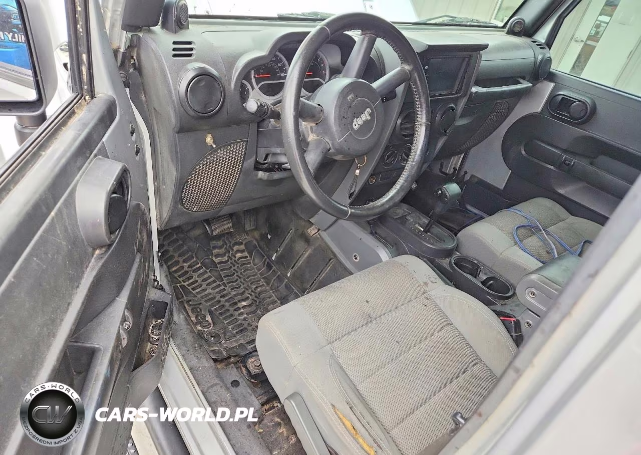 2007 Jeep Wrangler Sahara VIN:1J4GA59167L114124 - 8