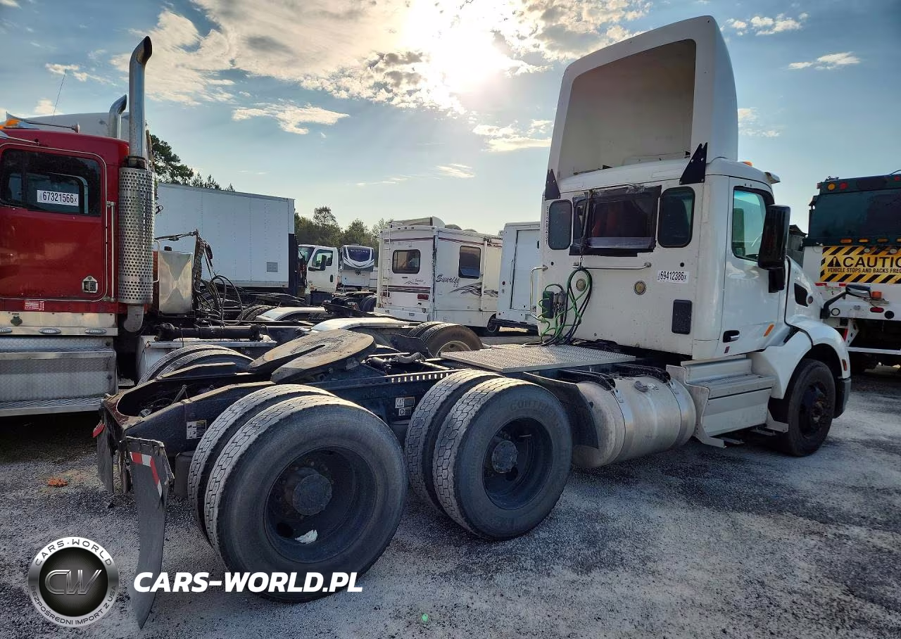 2020 Peterbilt 579 Semi Truck VIN:1XPBDP9X1LD687779 - 3