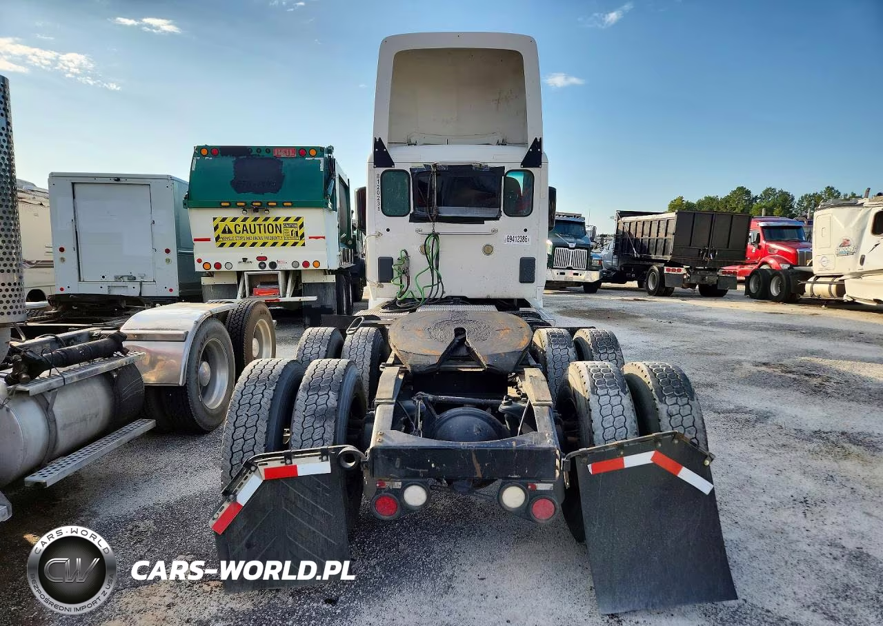 2020 Peterbilt 579 Semi Truck VIN:1XPBDP9X1LD687779 - 6