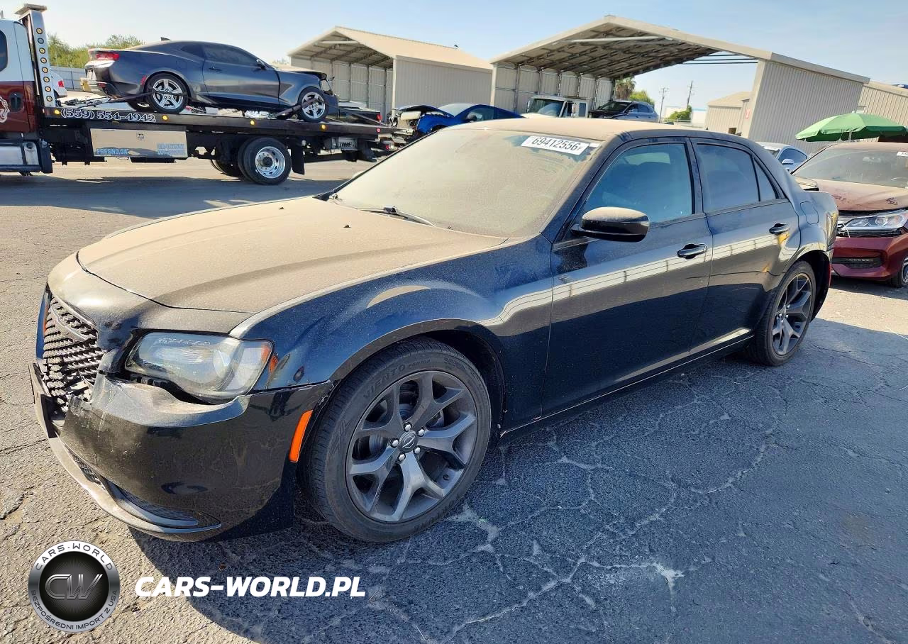 2020 Chrysler 300 Touring VIN:2C3CCAAGXLH212687 - 1