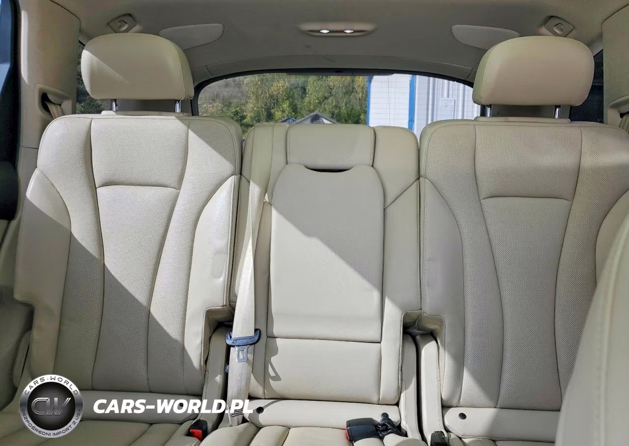 2018 Audi Q7 Premium Plus VIN:WA1LHAF78JD039732 - 10