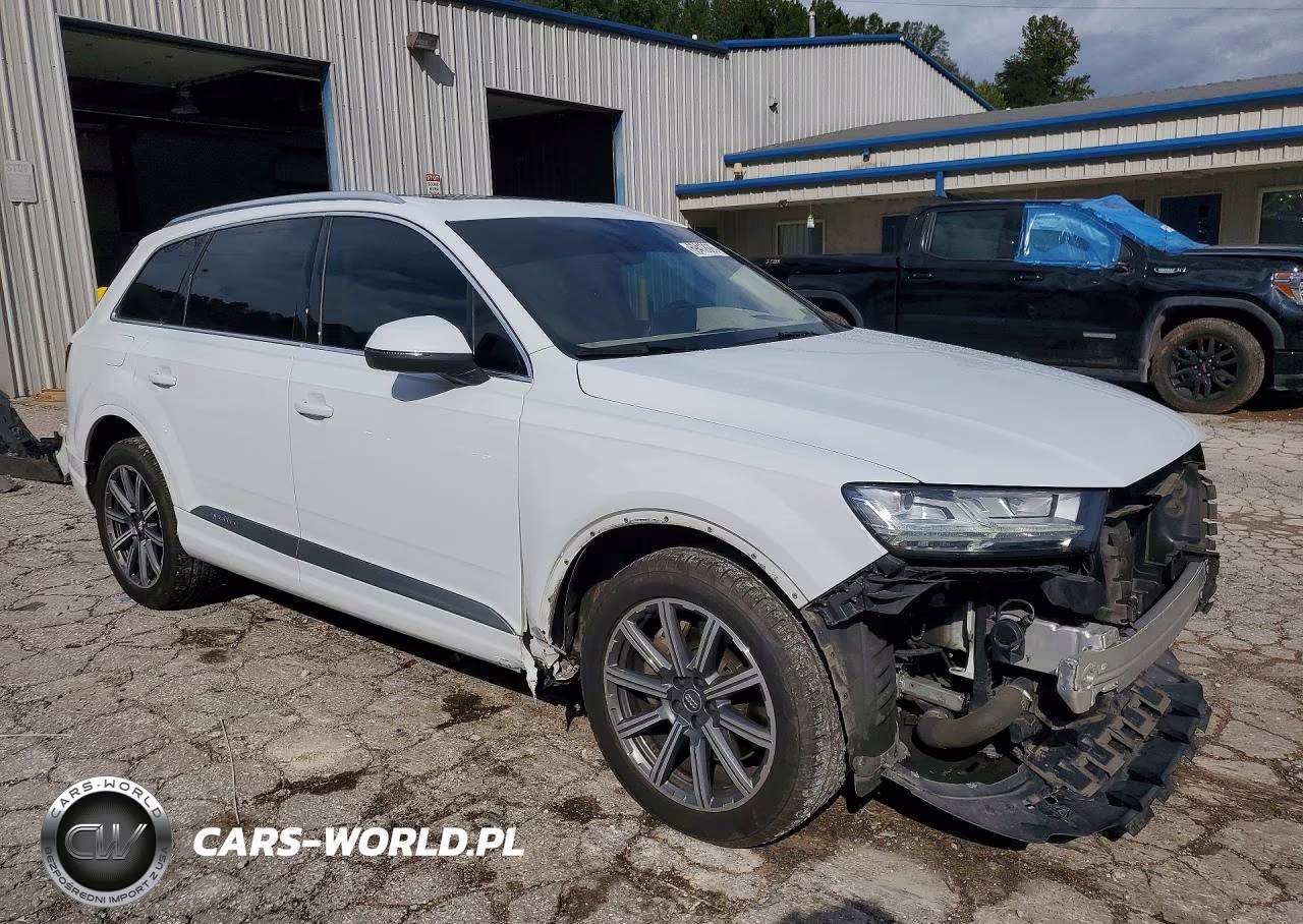 2018 Audi Q7 Premium Plus VIN:WA1LHAF78JD039732 - 4