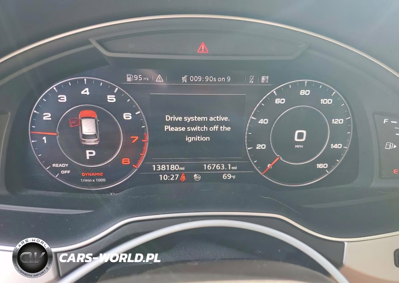 2018 Audi Q7 Premium Plus VIN:WA1LHAF78JD039732 - 9