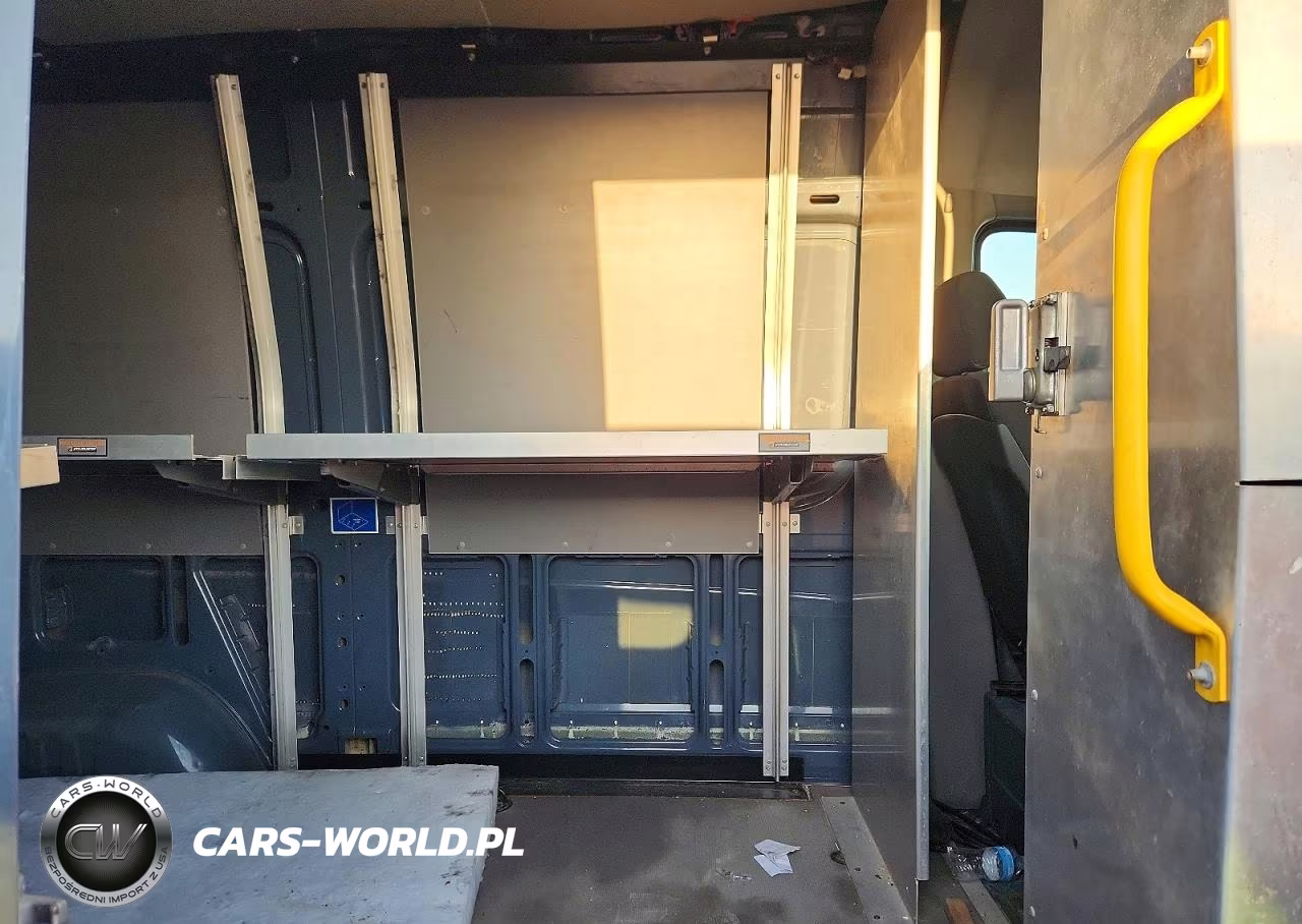 2018 Mercedes-Benz Sprinter 2500 VIN:WD3PE7CD9JP633803 - 11