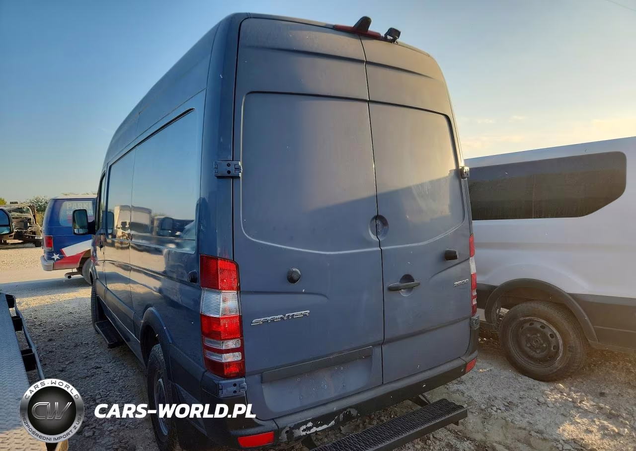 2018 Mercedes-Benz Sprinter 2500 VIN:WD3PE7CD9JP633803 - 2