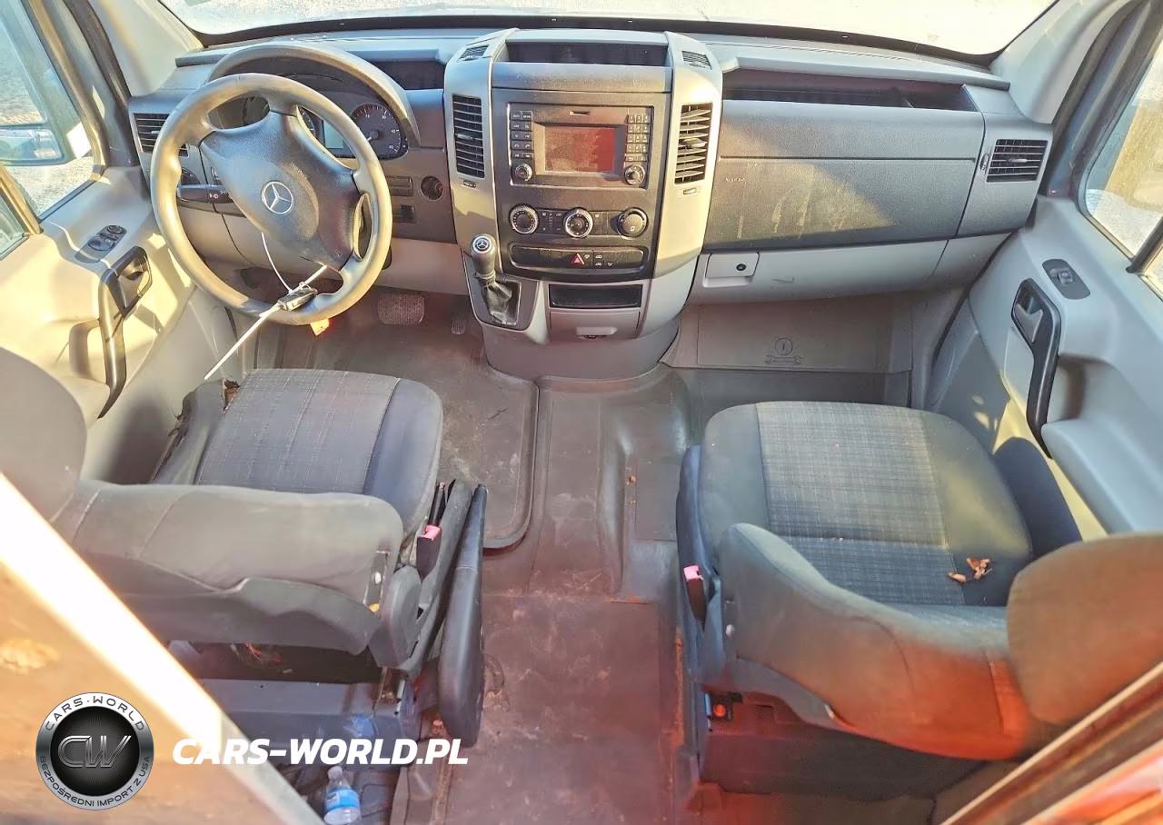 2018 Mercedes-Benz Sprinter 2500 VIN:WD3PE7CD9JP633803 - 8