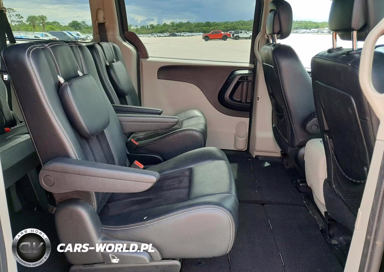 2017 Dodge Grand Caravan Sxt VIN:2C4RDGCG6HR856806 - 11