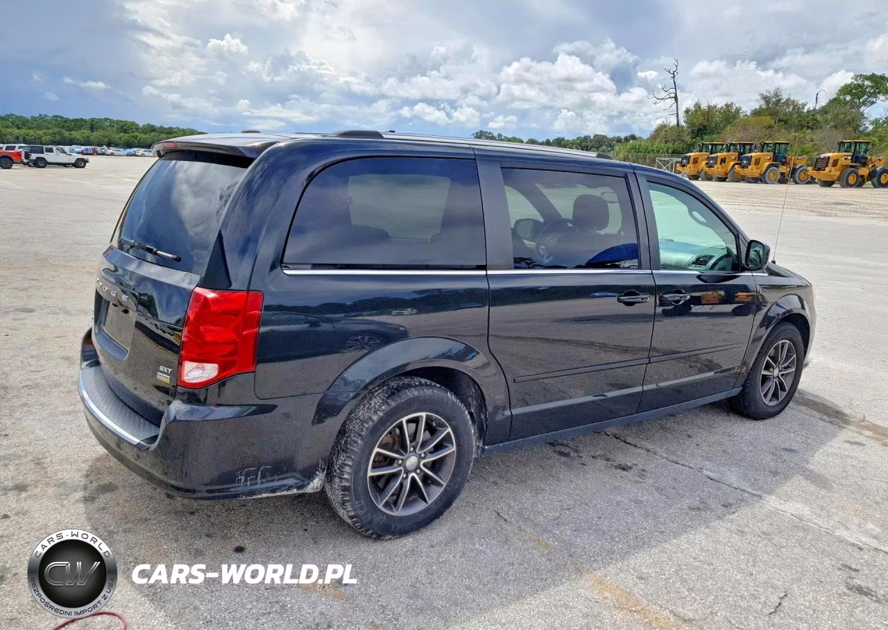 2017 Dodge Grand Caravan Sxt VIN:2C4RDGCG6HR856806 - 3