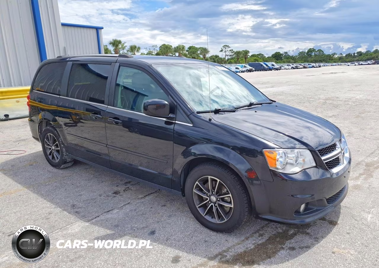 2017 Dodge Grand Caravan Sxt VIN:2C4RDGCG6HR856806 - 4