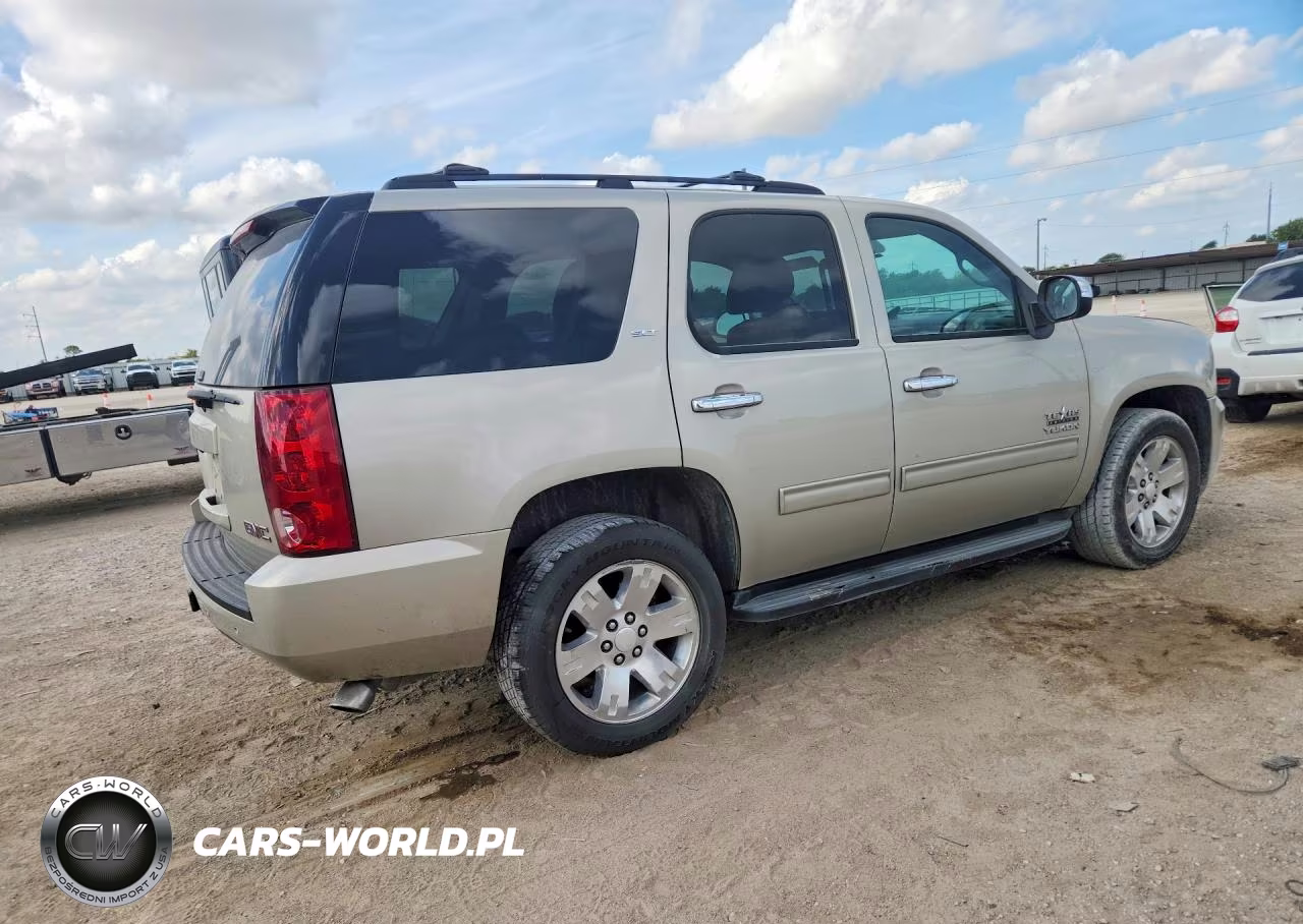 2013 GMC Yukon Slt VIN:1GKS1CE08DR376337 - 3